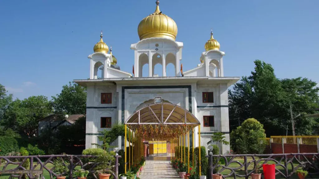 Sikh Temple - Kashmir.Blog